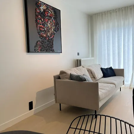 Bd - Modern En Gezellig - En Winkels Vlakbij *