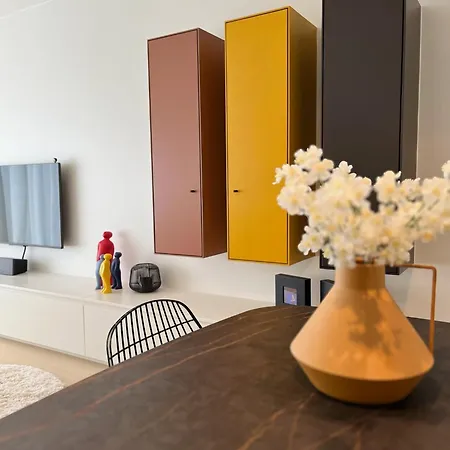 Bd - Modern En Gezellig - En Winkels Vlakbij Koksijde