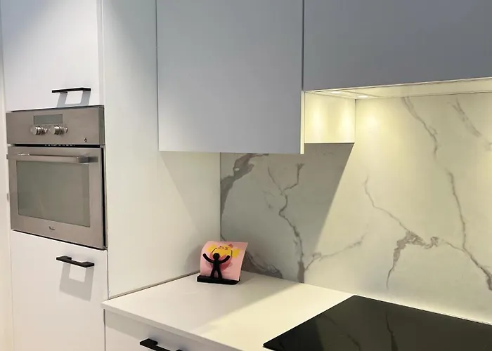 Bd - Modern En Gezellig - En Winkels Vlakbij Koksijde